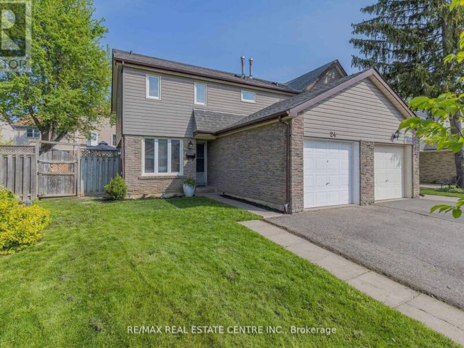 24 NOTTAWASAGA CRESCENT, Brampton, Ontario L6Z 1B9