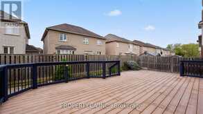 58 RIVER VALLEY CRESCENT | Markham Ontario | Slide Image Thirteen