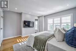 60 THOROUGHBRED WAY | Markham Ontario | Slide Image Thirty