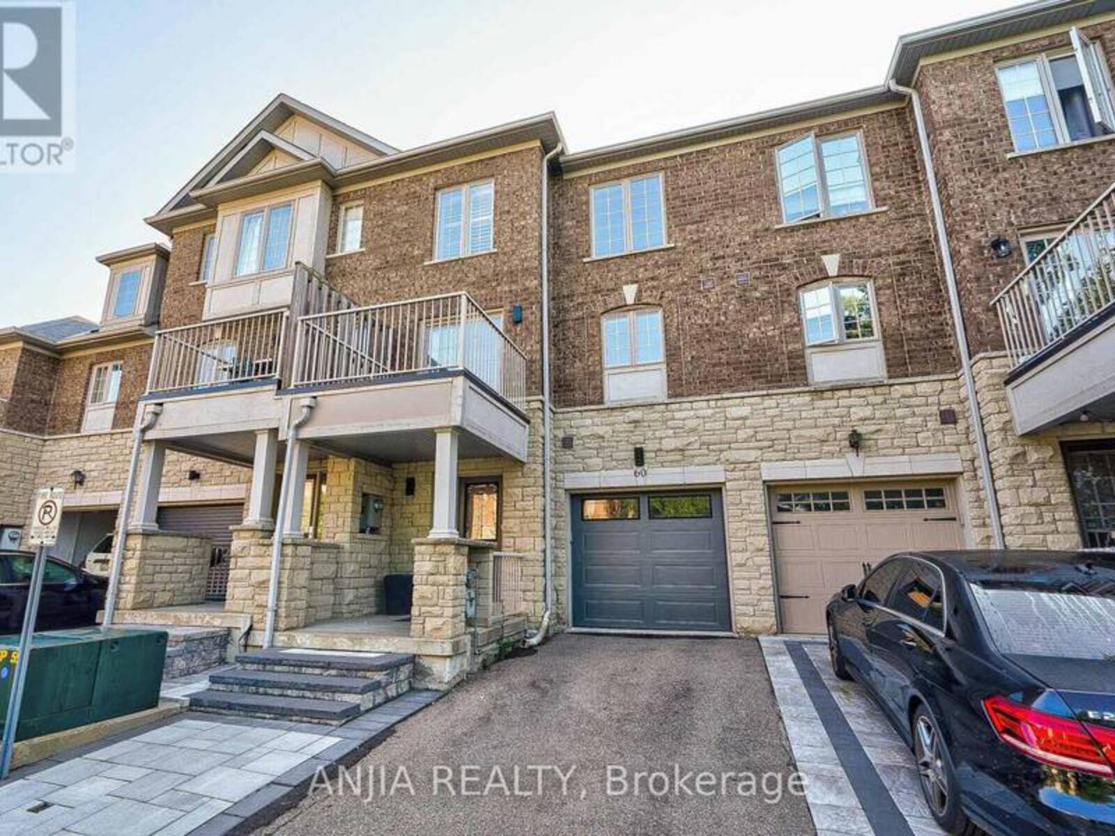 60 THOROUGHBRED WAY, Markham , Ontario L6C 0B6