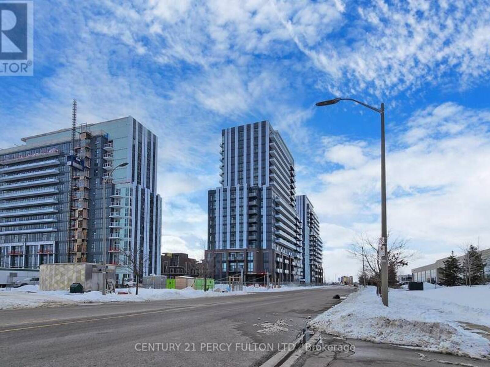 208 - 38 HONEYCRISP CRESCENT, Vaughan, Ontario L4K 0M7