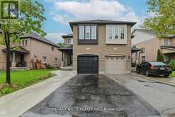 9 FAIRLAWN BOULEVARD | Brampton Ontario | Slide Image Two