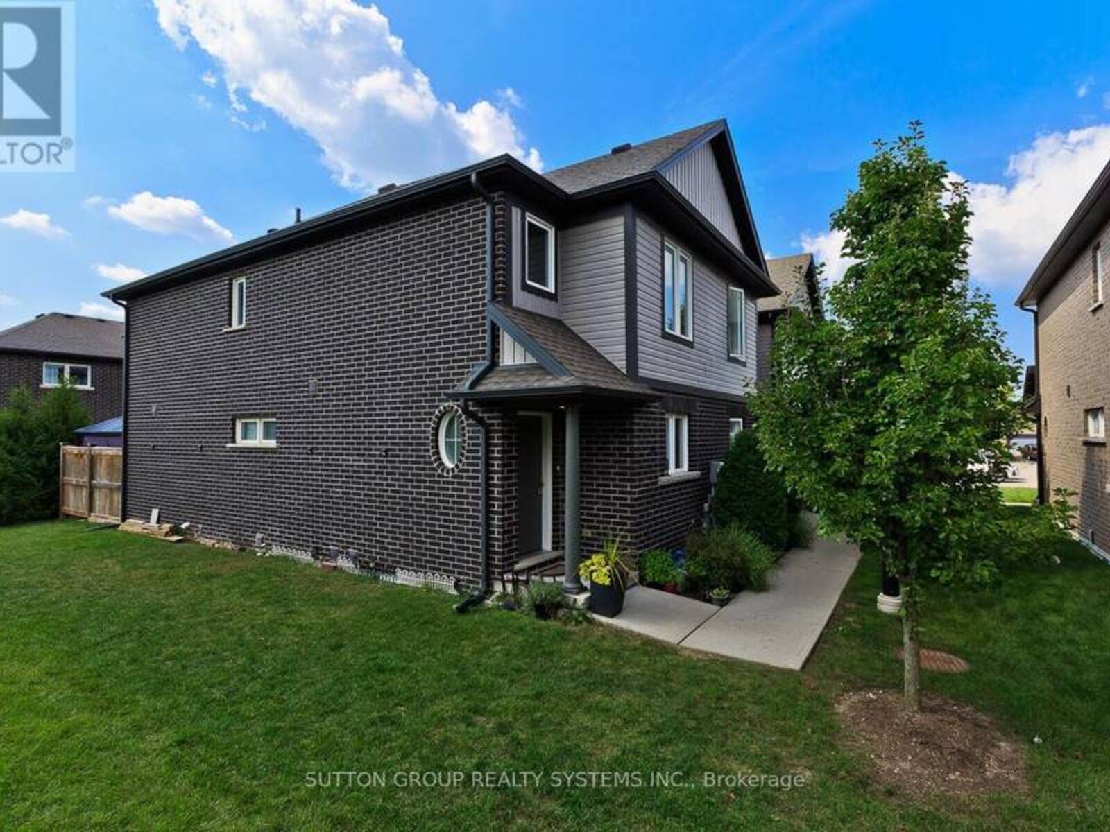 50 - 7768 ASCOT CIRCLE, Niagara Falls, Ontario L2H 3P9