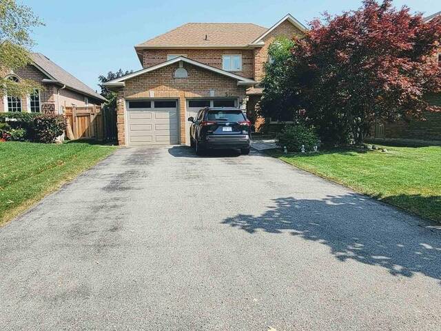 361 CHAMBERS CRESCENT Newmarket Ontario, L3X 1T3