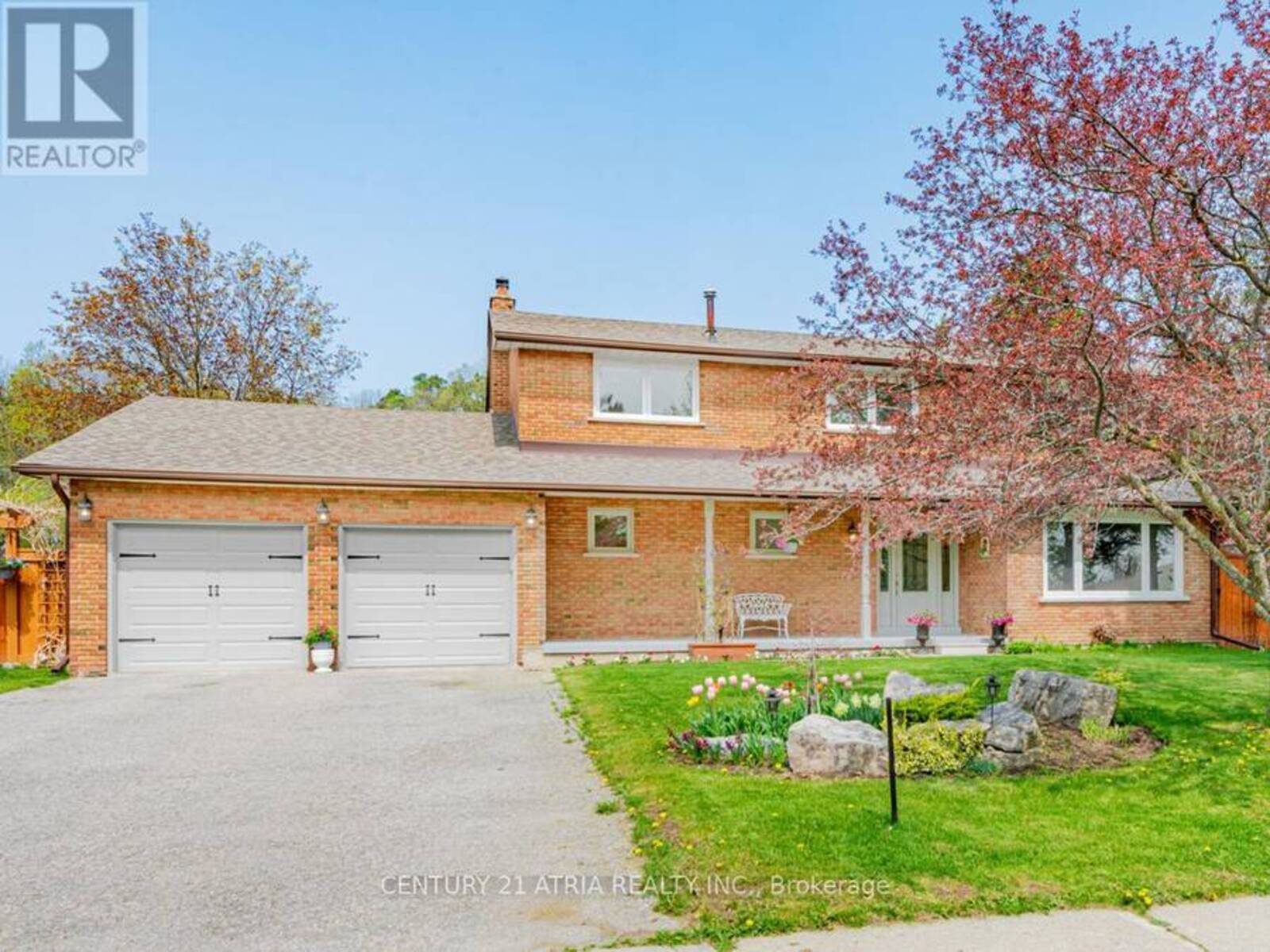 12 BLACKFOREST DRIVE, Richmond Hill, Ontario L4E 2P6