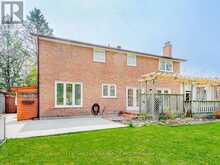 12 BLACKFOREST DRIVE | Richmond Hill Ontario | Slide Image Thirty