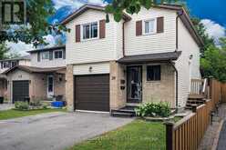 39 LAURIE CRESCENT | Barrie Ontario | Slide Image Six