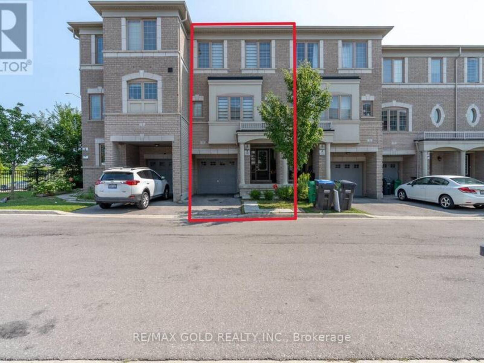 3 ABERCOVE CLOSE, Brampton, Ontario L6Y 6E6