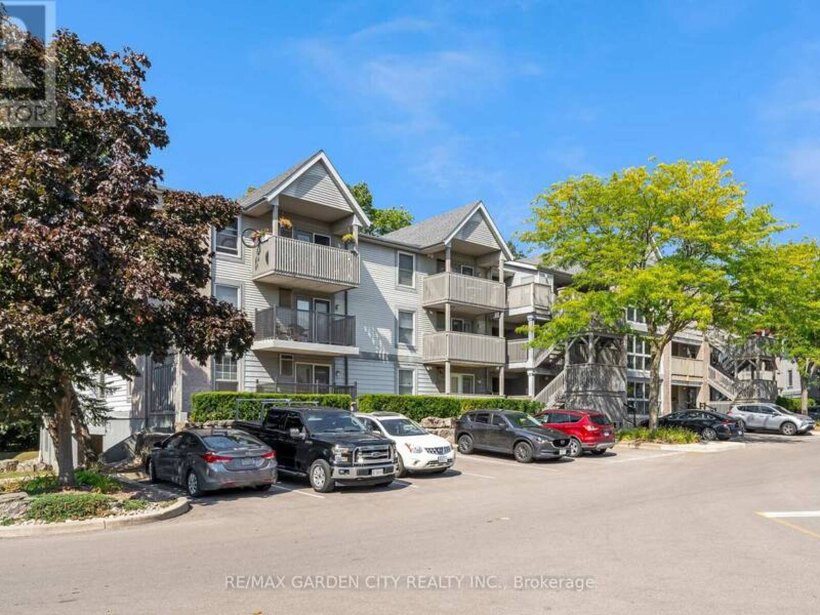 321 - 2040 CLEAVER AVENUE, Burlington, Ontario L7M 4C4