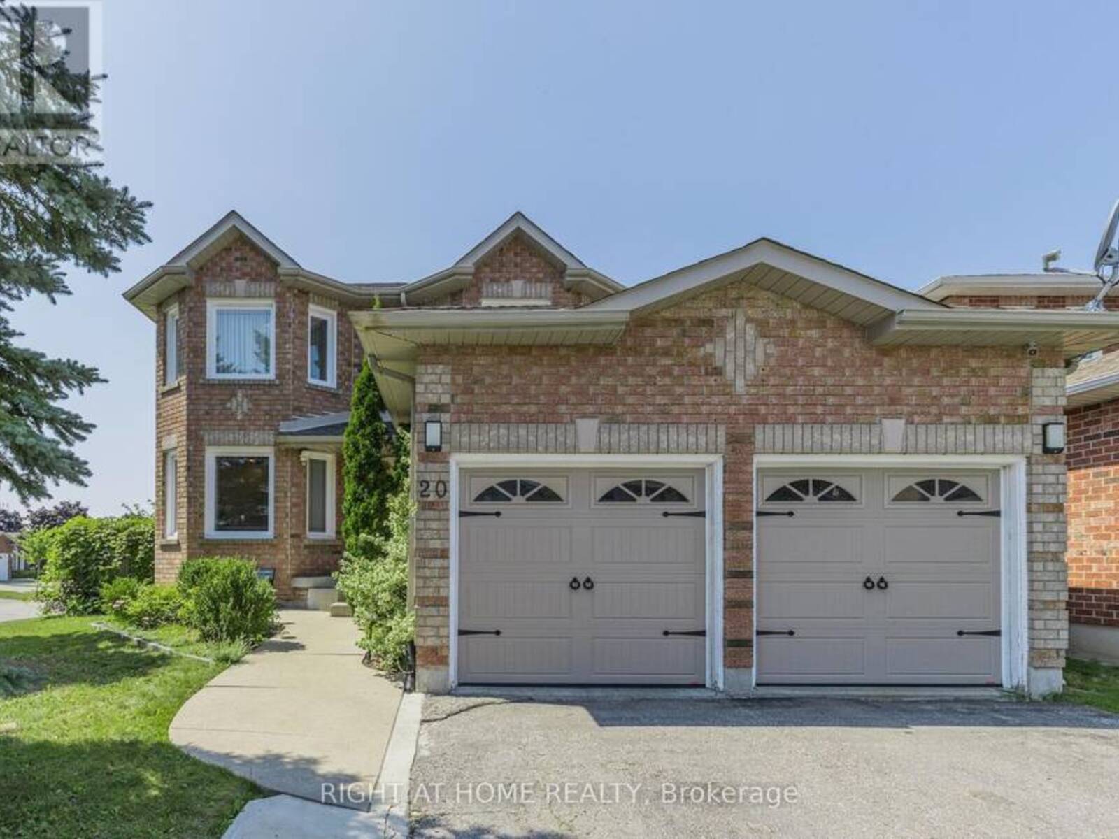 20 LANG DRIVE, Barrie, Ontario L4N 7X9