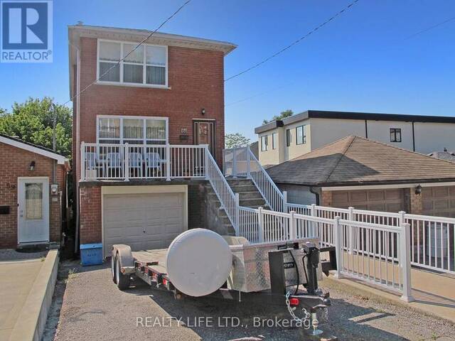 61 CAMERON AVENUE Toronto Ontario, M6M 1R1