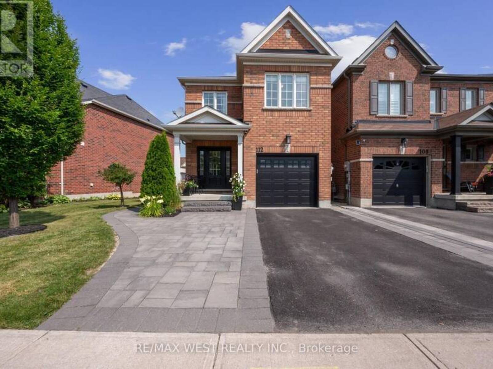 112 RUTHERFORD ROAD, Bradford West Gwillimbury, Ontario L3Z 0P6