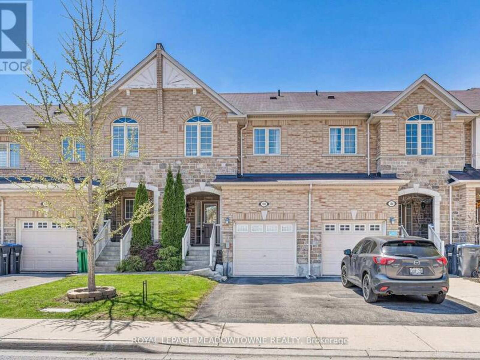 102 CEDARBROOK ROAD, Brampton, Ontario L6R 0W4