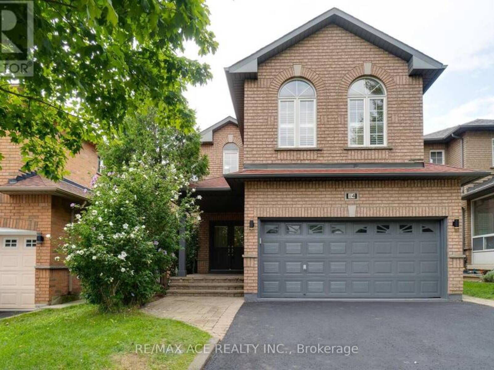 14 CASTLEFORD DRIVE, Toronto, Ontario M1T 3X5