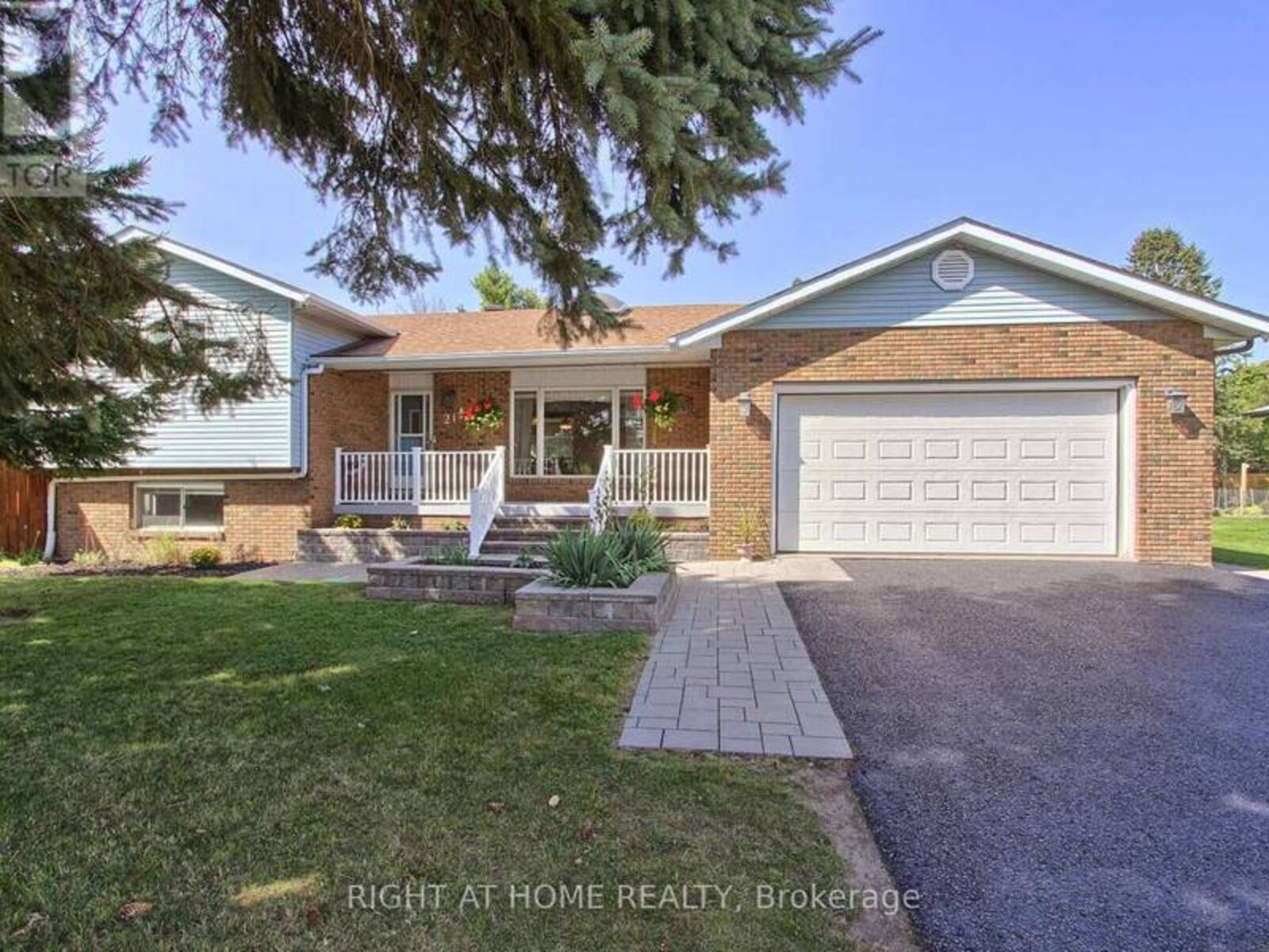 214 GLENN AVENUE, Innisfil , Ontario L9S 1C4