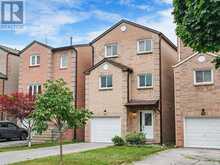 95 COTTONWOOD COURT | Markham Ontario | Slide Image Three