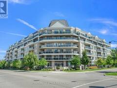 423 - 111 CIVIC SQUARE GATE Aurora Ontario, L4G 0S6