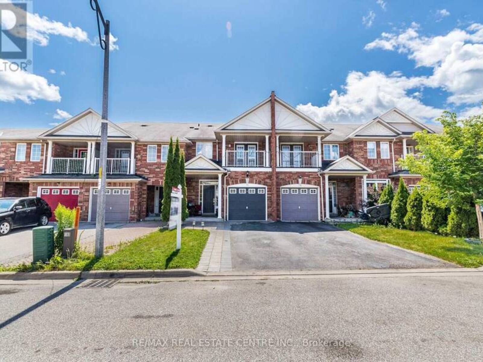 76 ANGIER CRESCENT, Ajax, Ontario L1S 7R8