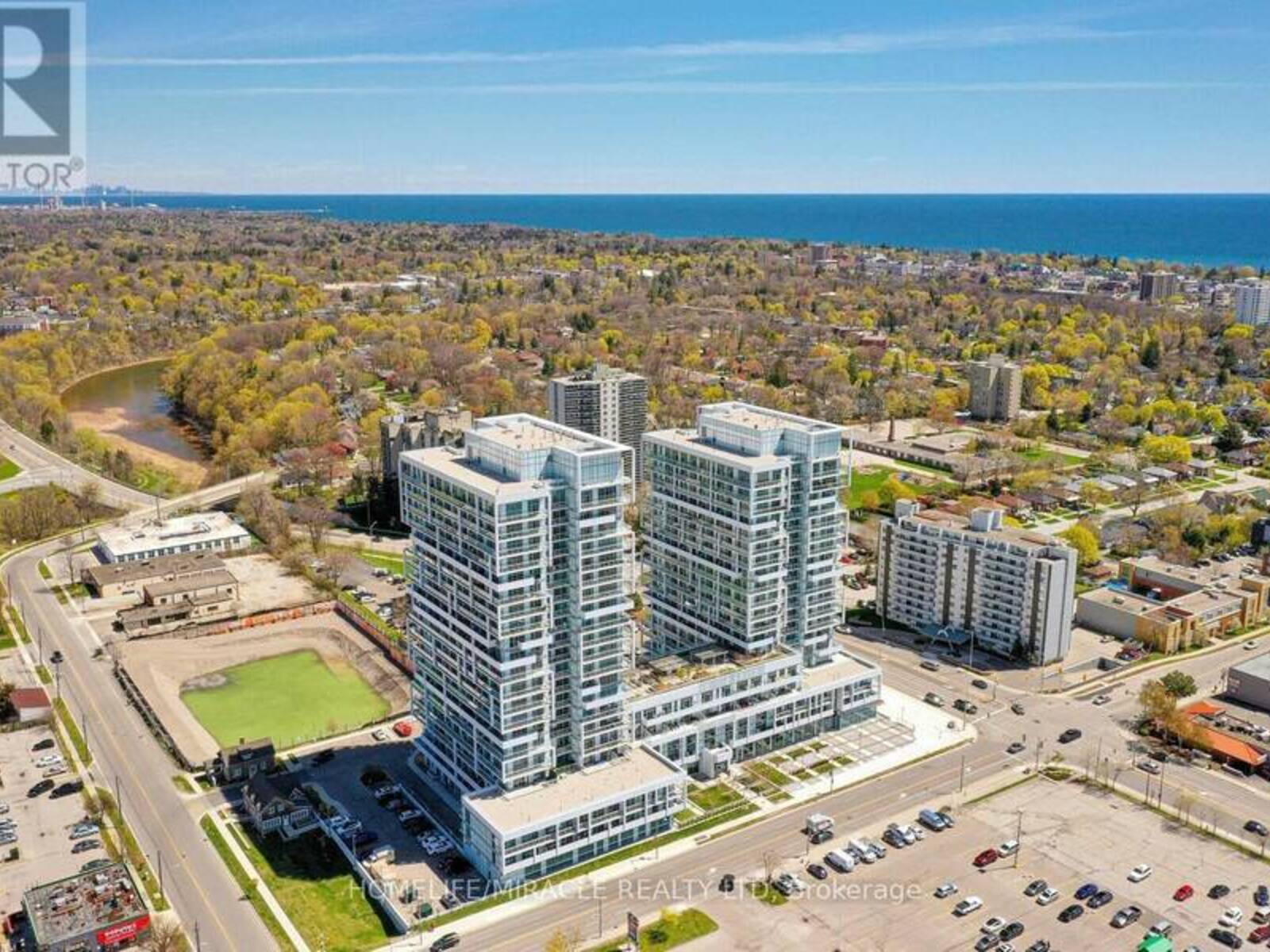 1106 - 65 SPEERS ROAD, Oakville, Ontario L6K 0J1