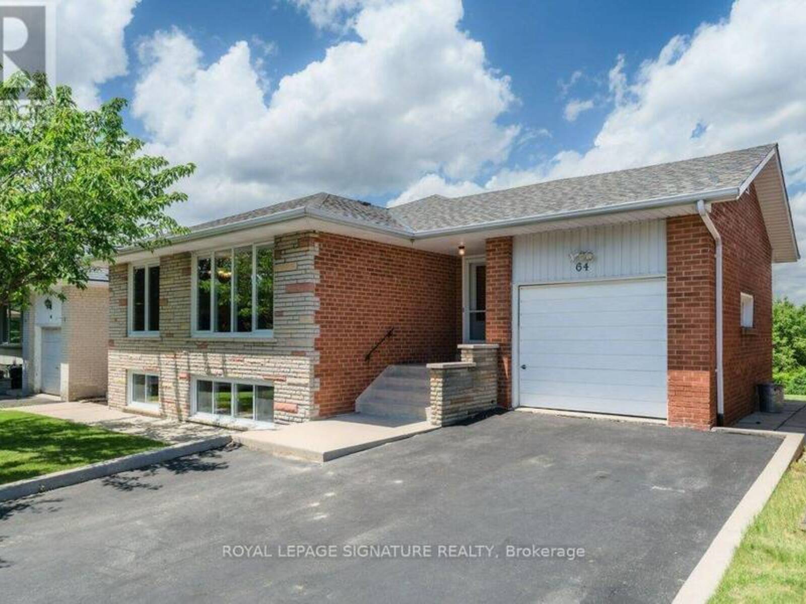 64 RUSCICA DRIVE, Toronto, Ontario M4A 1R4