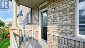 39 LAHORE CRESCENT | Markham Ontario | Slide Image Seven