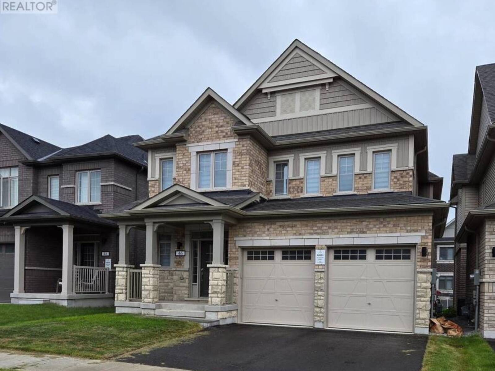 46 COPPERHILL HEIGHTS, Barrie, Ontario L9S 2Z4