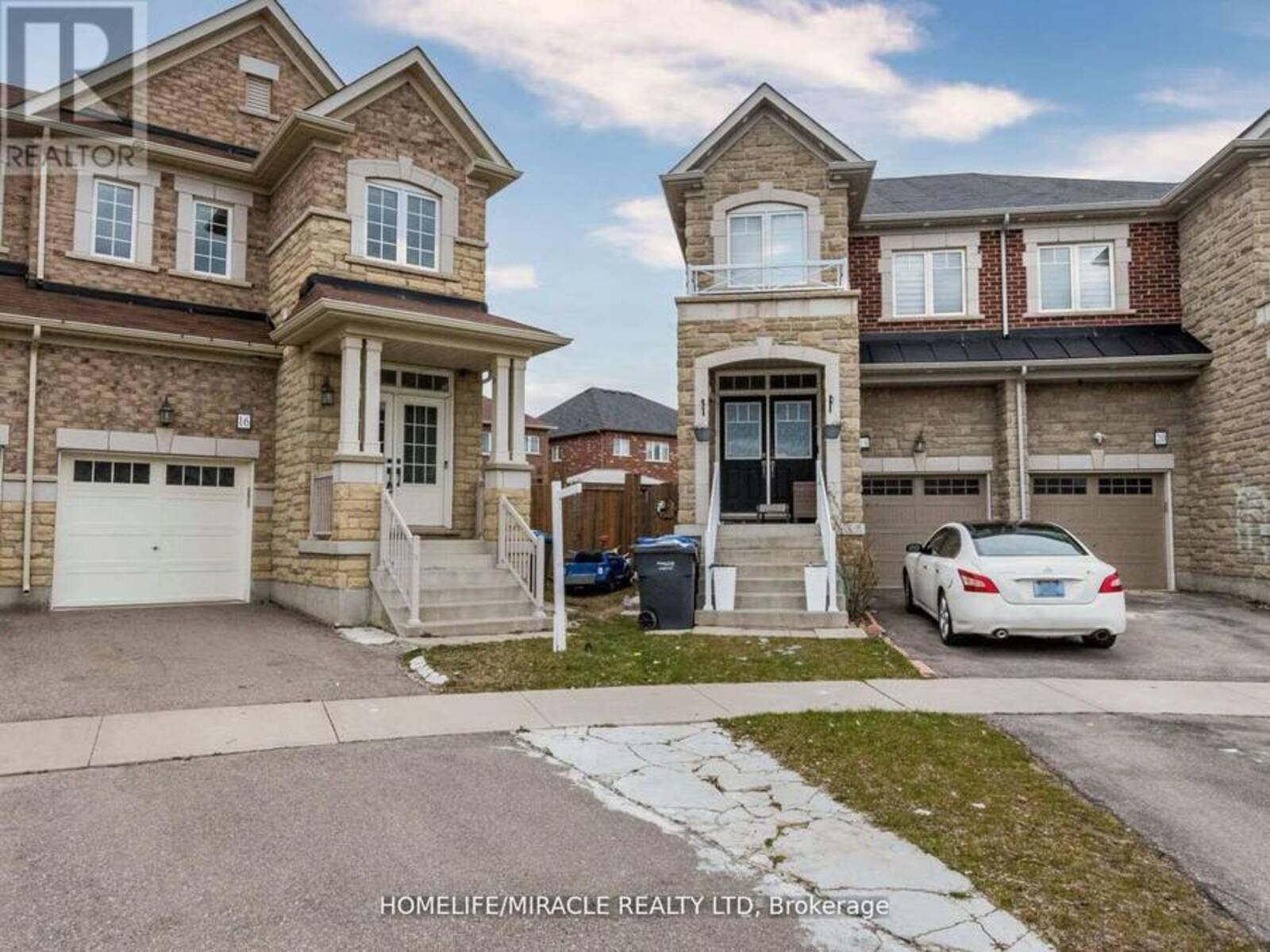 16 BANAS WAY, Brampton, Ontario L7A 4K8