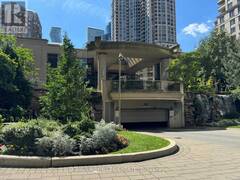 3009 - 3880 DUKE OF YORK BOULEVARD Mississauga Ontario, L5B 4M7