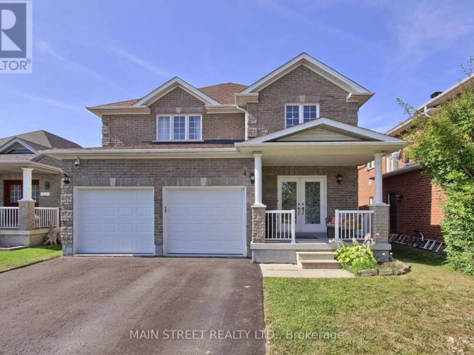 4 GLENDOWER CRESCENT, Georgina, Ontario L4P 0A4