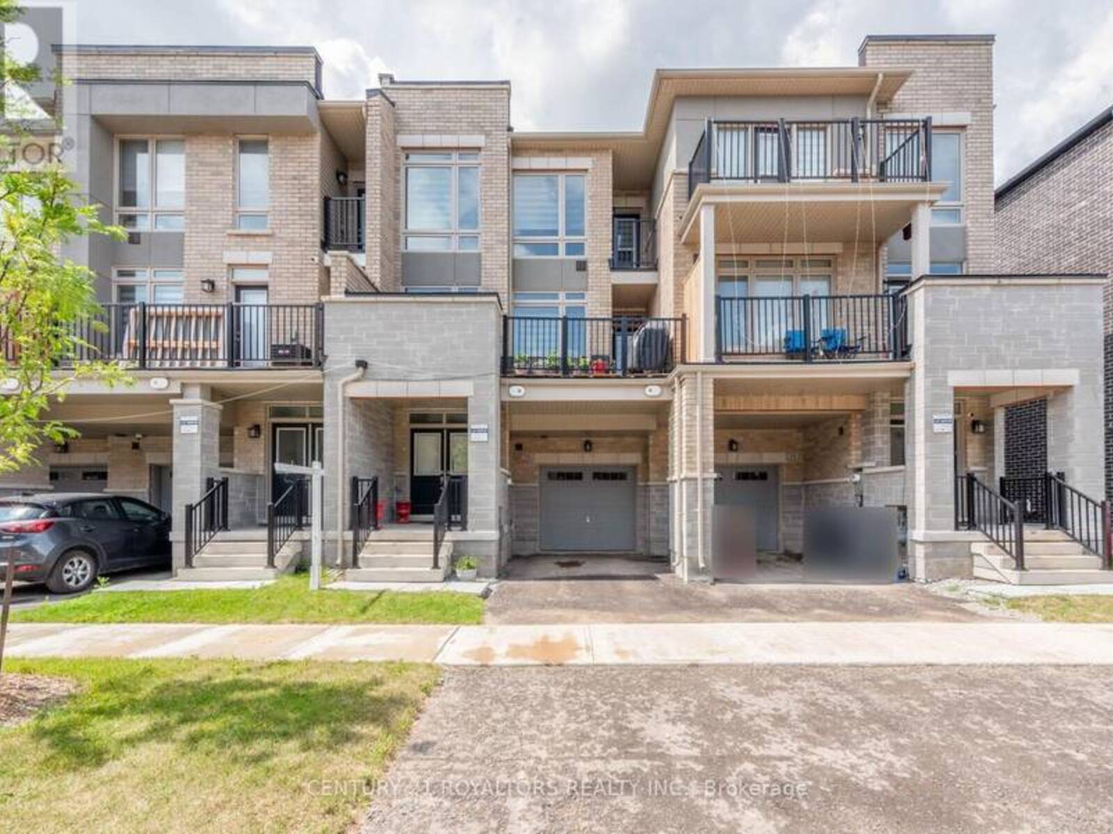 16 ARROWVIEW DRIVE, Brampton, Ontario L7A 5H7