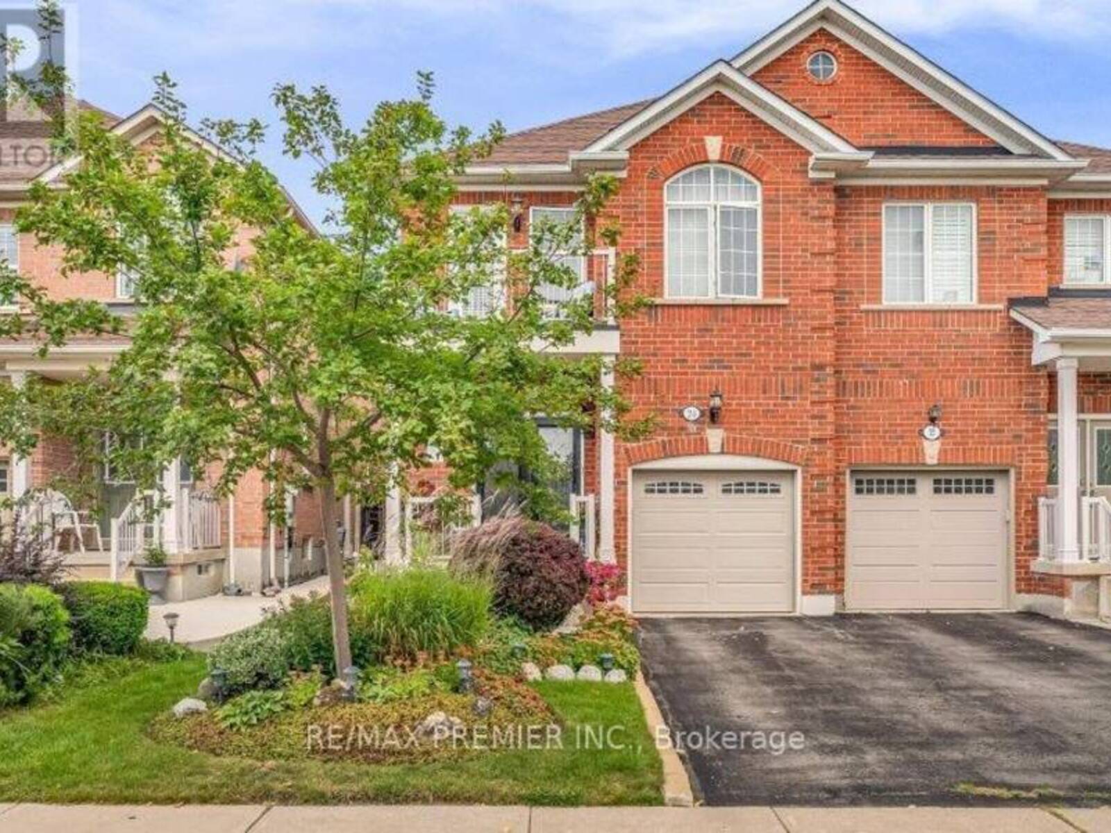 24 MEDITERRA DRIVE, Vaughan, Ontario L4H 3B7