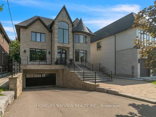 111 HILLVIEW ROAD Aurora Ontario, L4G 2M6