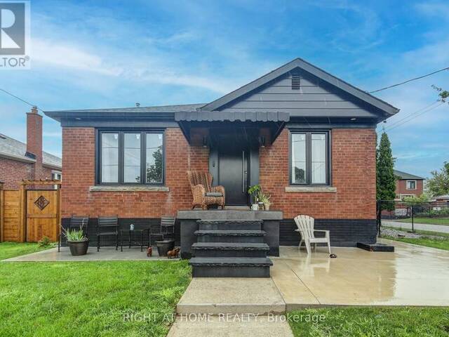 42 BUNNELL CRESCENT Toronto Ontario, M3M 2C1