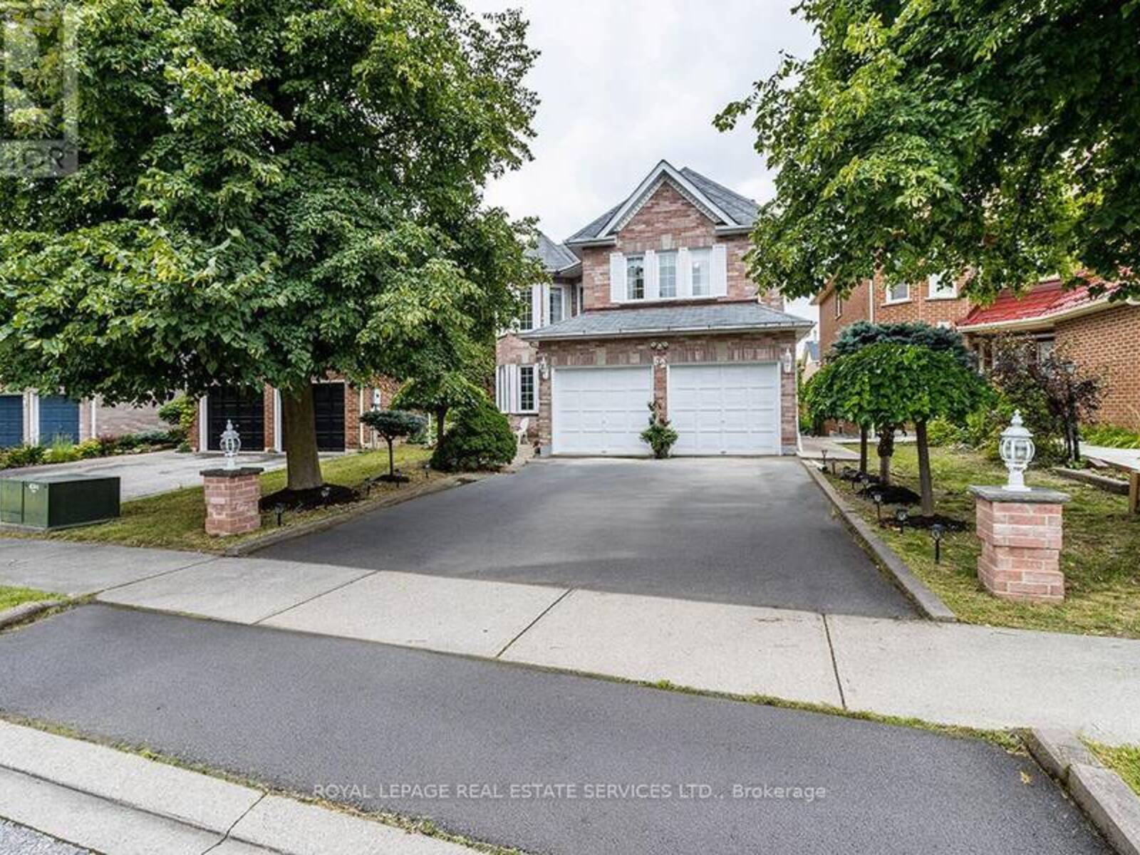 52 HOOD CRESCENT, Brampton , Ontario L6Y 4S7