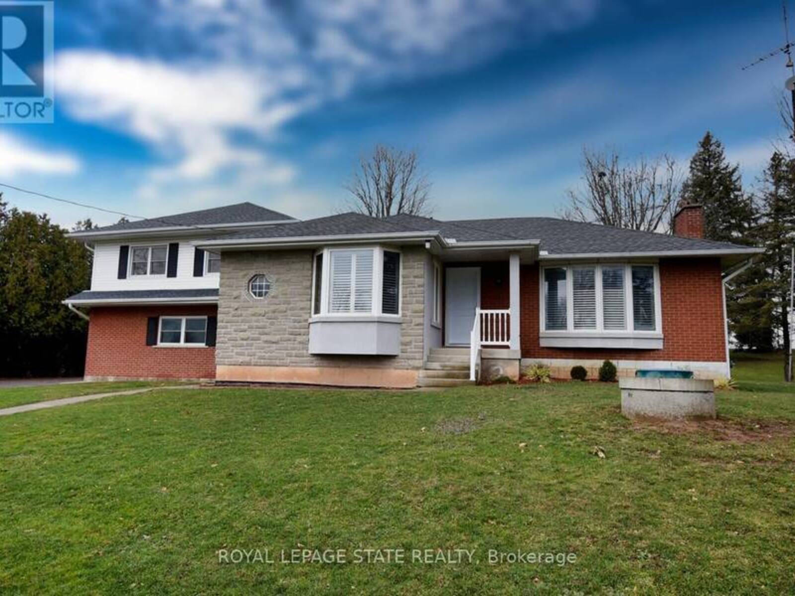 419 BOOK ROAD E, Hamilton, Ontario L9G 3L1