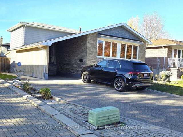 8 EDWIN DRIVE Brampton Ontario, L6Y 1A1