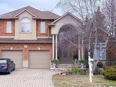 2 DONNICI DRIVE Hamilton Ontario, L9B 2P1