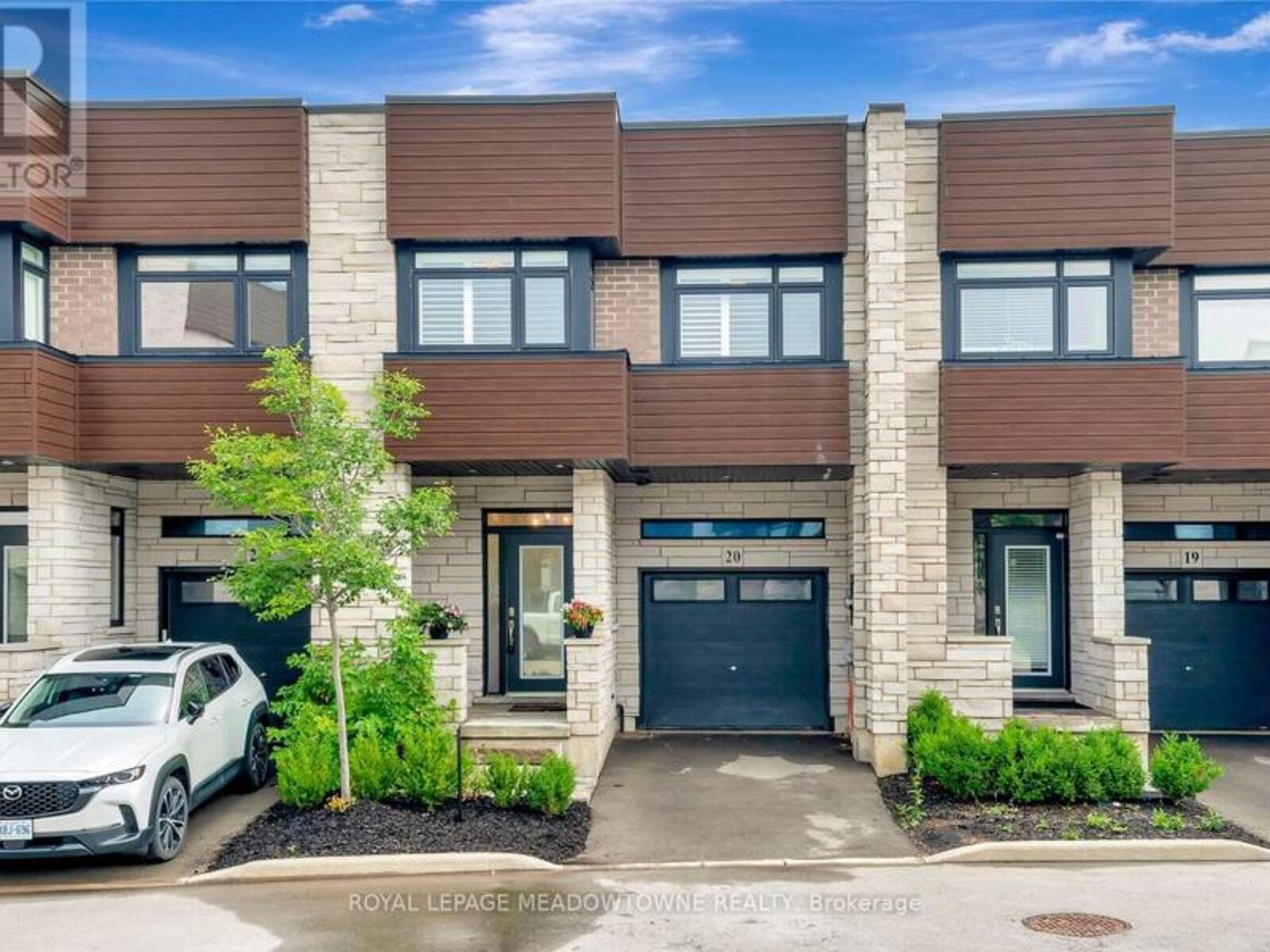 20 - 35 MIDHURST HEIGHTS, Hamilton, Ontario L8J 0K9