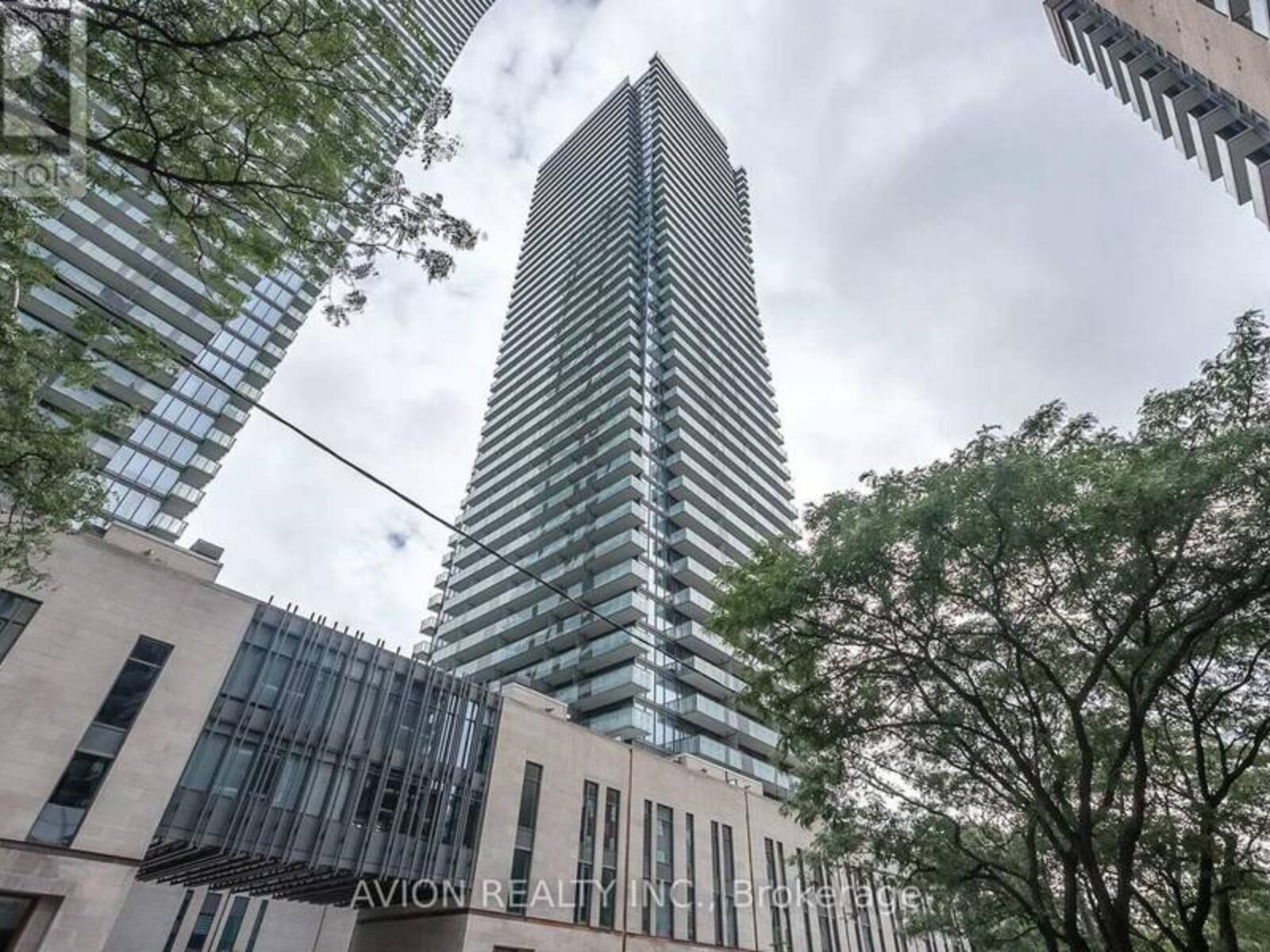 2701 - 65 ST MARY STREET, Toronto, Ontario M5S 0A6