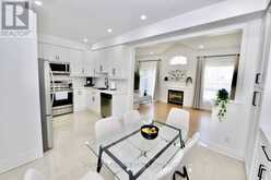 6 BRUMSTEAD DRIVE | Richmond Hill Ontario | Slide Image Six