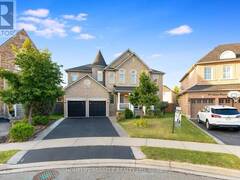 46 AMBOISE CRESCENT Brampton Ontario, L7A 3H2