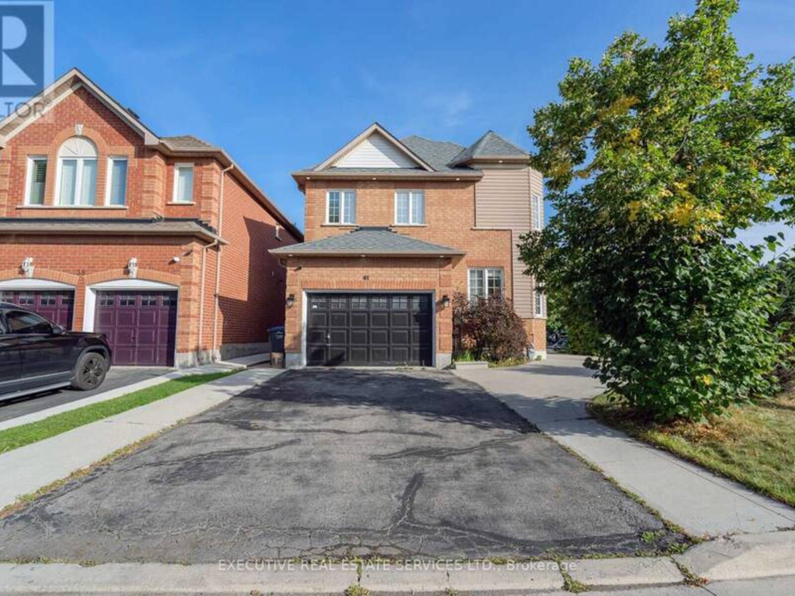 41 FALLSTAR CRESCENT, Brampton , Ontario L7A 2J6