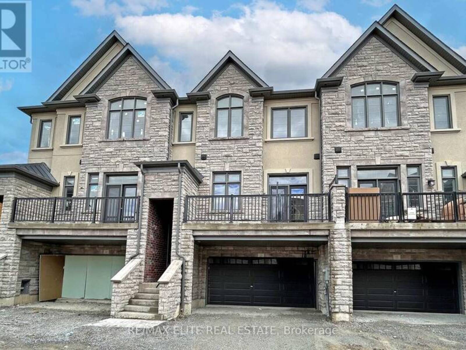 13 WEST VILLAGE LANE, Markham , Ontario L6C 1K4