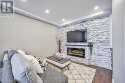 77 LINDSAY AVENUE | Newmarket Ontario | Slide Image Nine