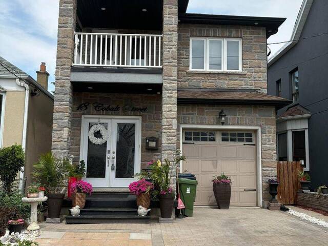 18 COBALT STREET Toronto Ontario, M6M 2K2