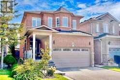 27 DEERWOOD CRESCENT | Richmond Hill Ontario | Slide Image Two