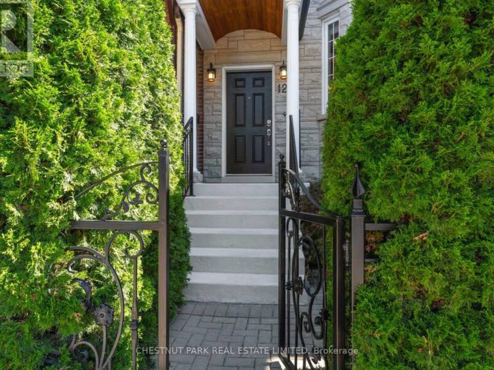 129 JONES AVENUE, Toronto, Ontario M4M 2Z7