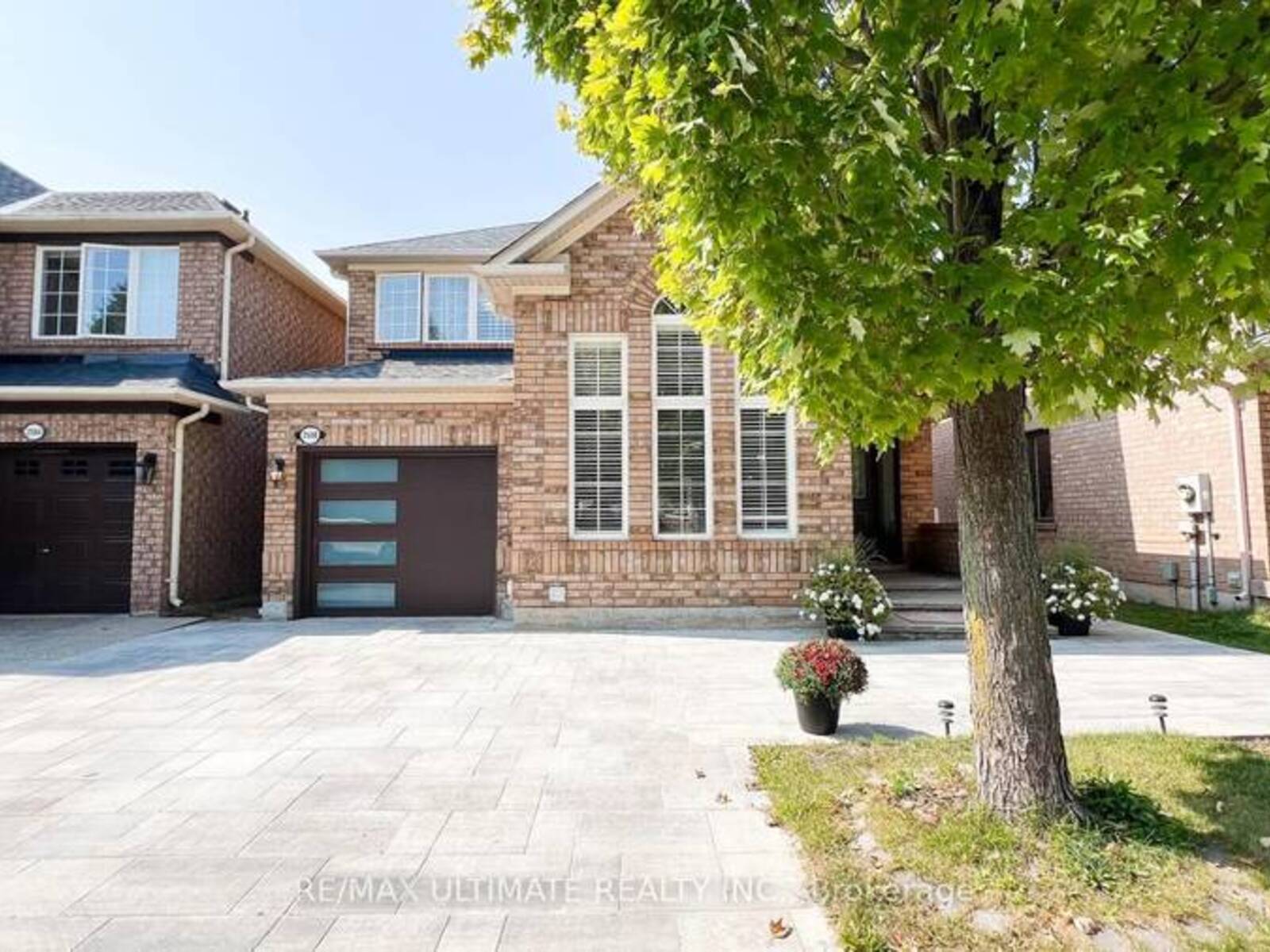 2598 DASHWOOD DRIVE, Oakville, Ontario L6M 4C2