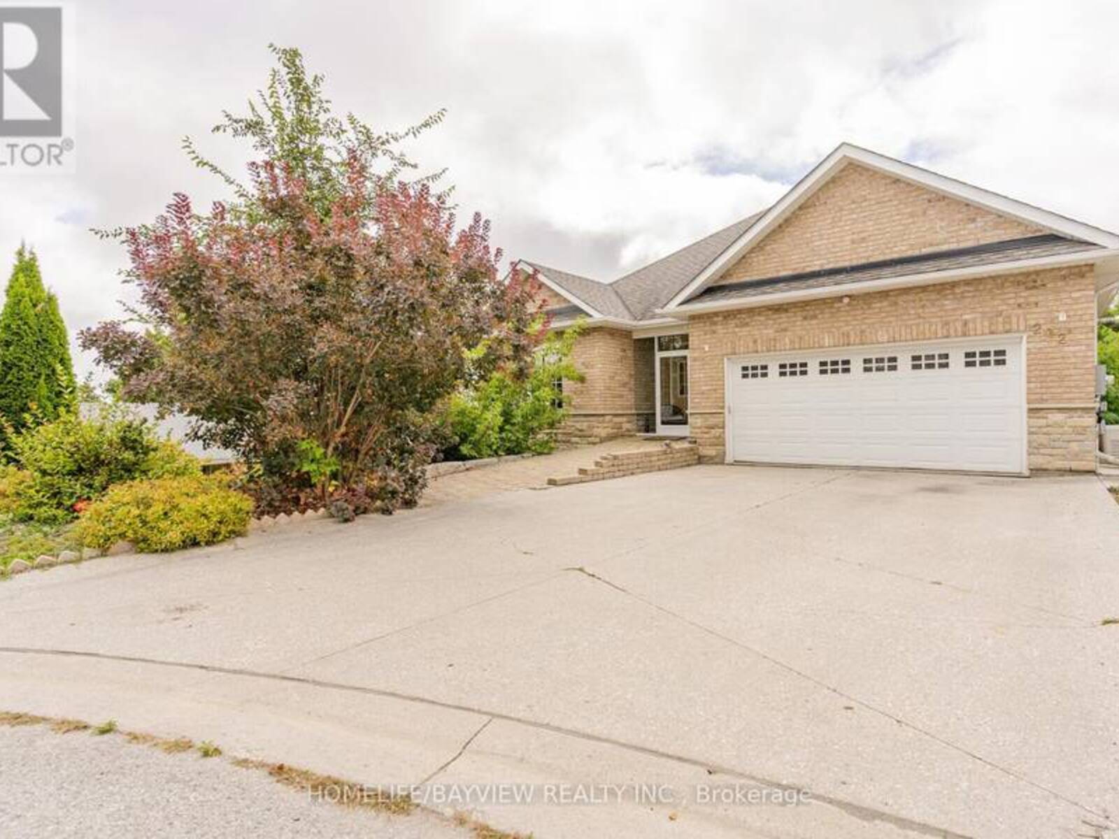 202 JOHN STREET W, Bradford West Gwillimbury, Ontario L3Z 1J5