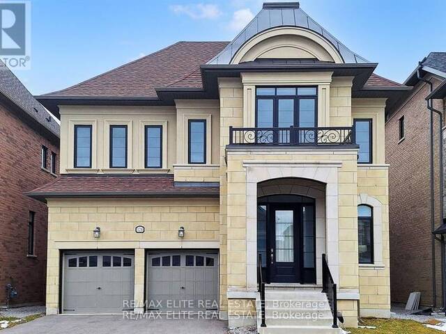 128 BOTELHO CIRCLE Aurora Ontario, L4G 3X3